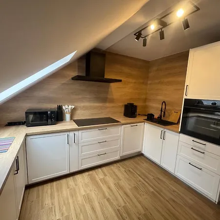 Parkowa 6 * レバル