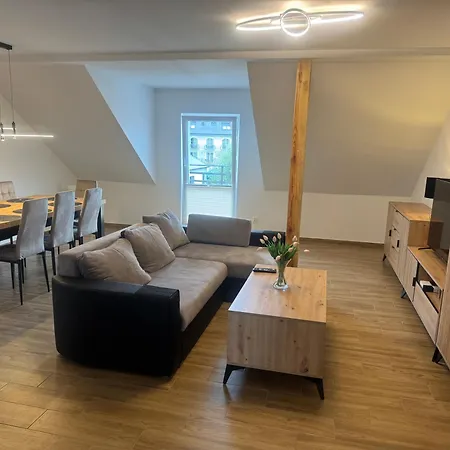 アパート Parkowa 6 レバル